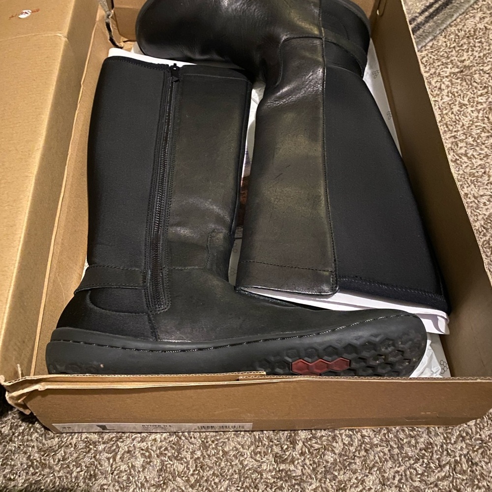 Vivo Barefoot Women's Black Boots